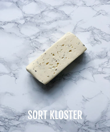 Benedict Sort Kloster - Osteposten